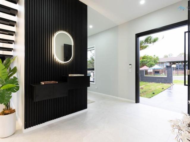 Stunning Spacious 5 Bedrooms Family Home for Rent 75 Bruce Street, Merrylands West