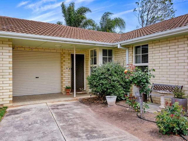 Stunning Spacious Unit