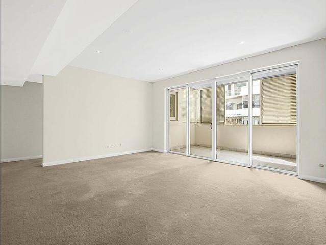 Stunning Spacious Apartment