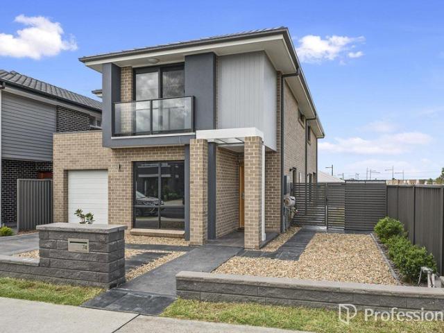 Stunning & Spacious Home in Elara Estate