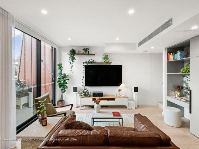 Stunning split level apartment in Erskineville