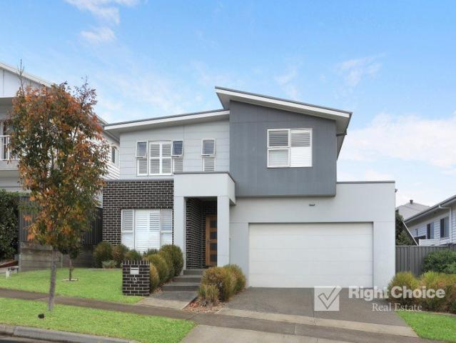 Stunning Split Level Family Home with Escarpment Views