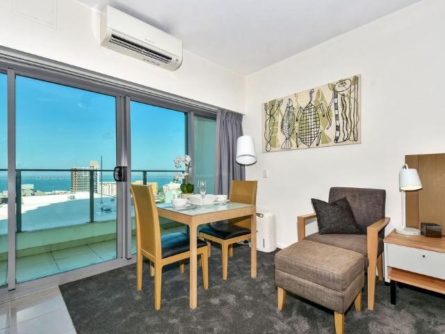 STUNNING STUDIO APARTMENT IN CBD ELECTRICITY INCLUDED