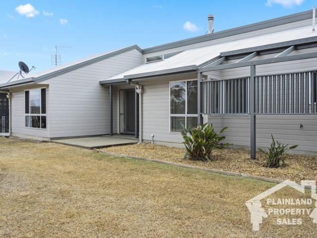Stunning Summerholm Lifestyle Property with Million Dollar Views