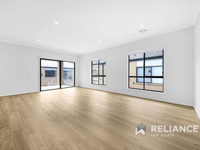 Stunning Sunbury Home!