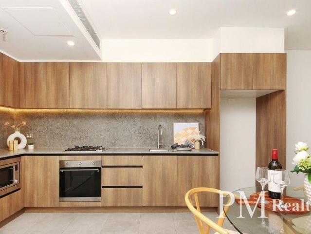 Stunningly Presented One Bedroom Apartment