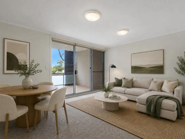 Stunningly Renovated 1 Bedroom Plus Study Apartment with Leafy Outlook