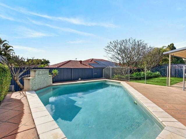 STUNNINGLY RENOVATED HOME WALKING DISTANCE TO TRAM