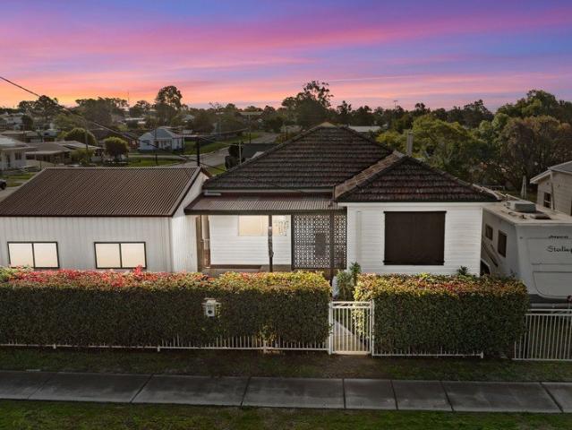 Stunningly renovated Hunter Valley cottage minutes to Hunter Expressway