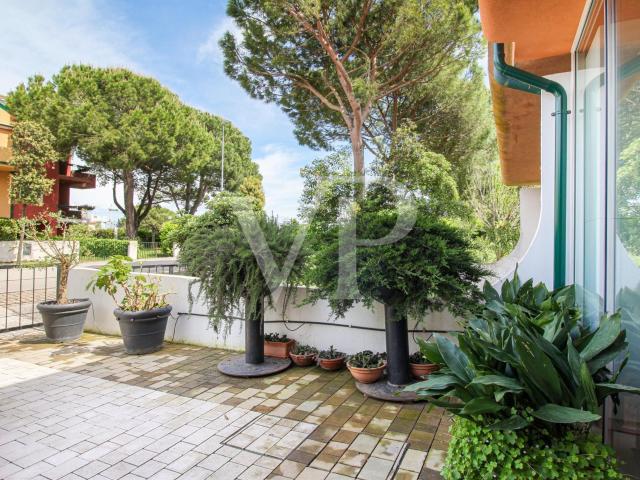 Stupenda casa con terrazza sull'acqua ristrutturata nel 20. 126m² Caorle