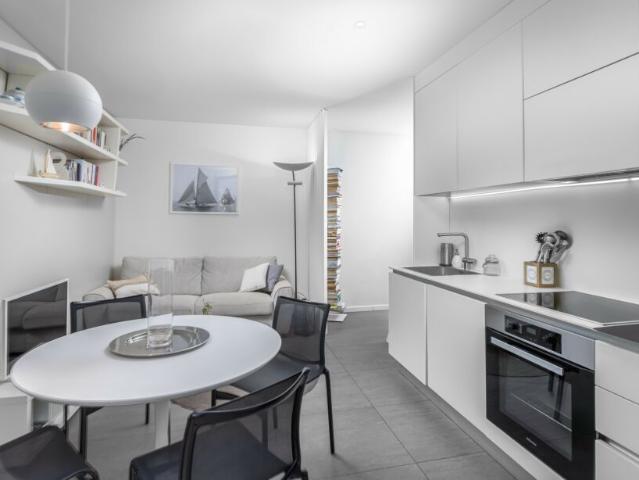 STUPENDO E MODERNO 2.5 LOCALI CON COMODO GIARDINO A MASSAGNO