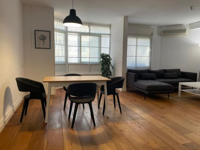 Stupendous 3 bedroom apartment in Gràcia