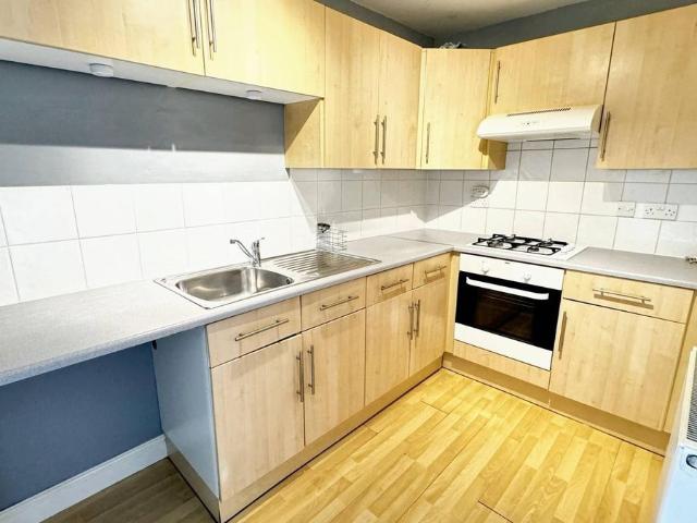 Sturminster Lodge Sturminster Road, Bristol BS14, 2 bed flat to rent, £1,275 pcm | PrimeLocation