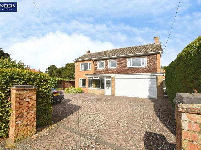 Sturton, Brigg DN20, 4 bed detached house to rent, £1,500 pcm | PrimeLocation