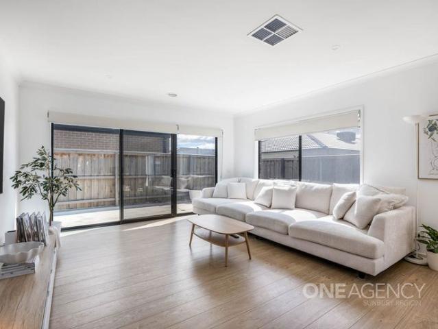 STYLE AND CONVENIENCE ALL UNDER ONE ROOF