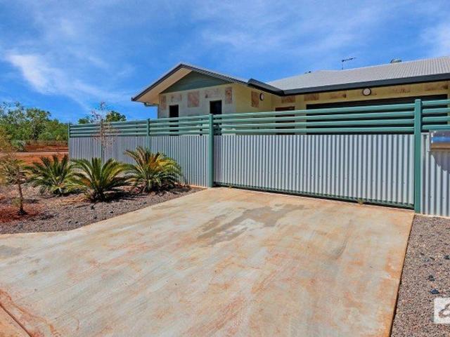 STYLE and LOCATION Essential for High Class Living