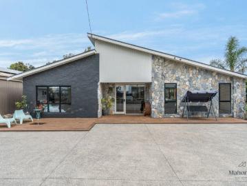 Style, Comfort and Versatility with Impressive Garaging
