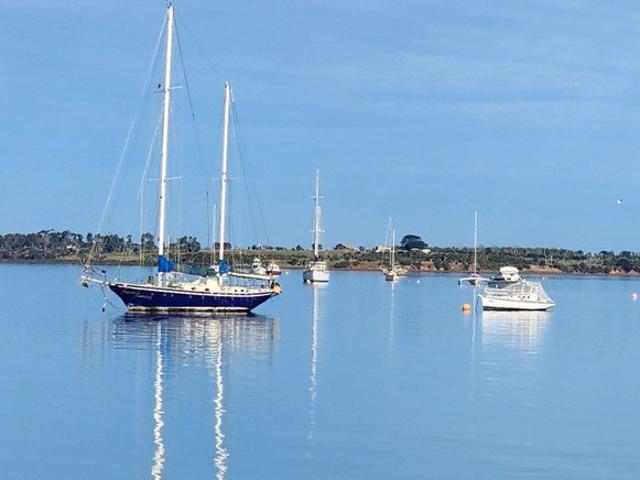 STYLE QUALITY AND BLUE WATER VIEWS