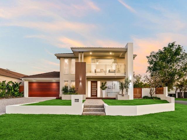 STYLE, SPACE & UNBEATABLE LOCATION