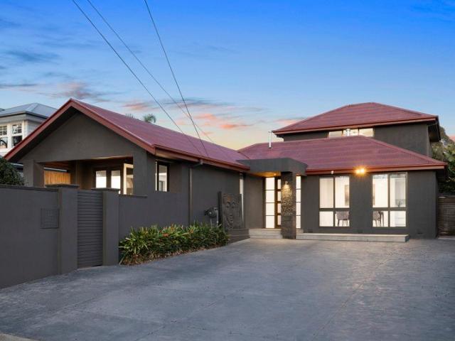 Style & Space with a Dream Poolside Lifestyle