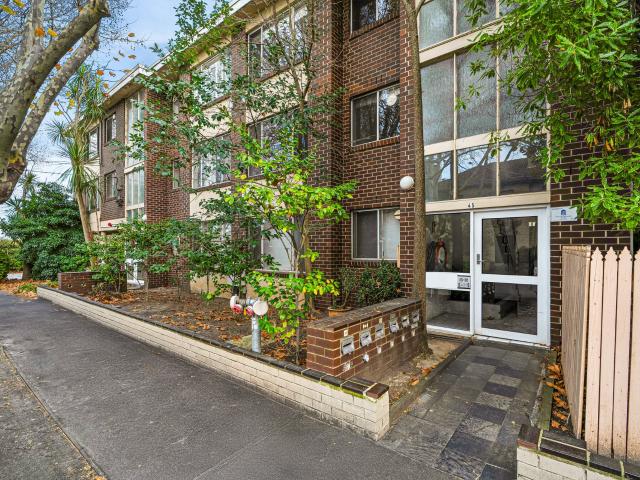 Style, Space & a Balcony in Prized Elwood Locale
