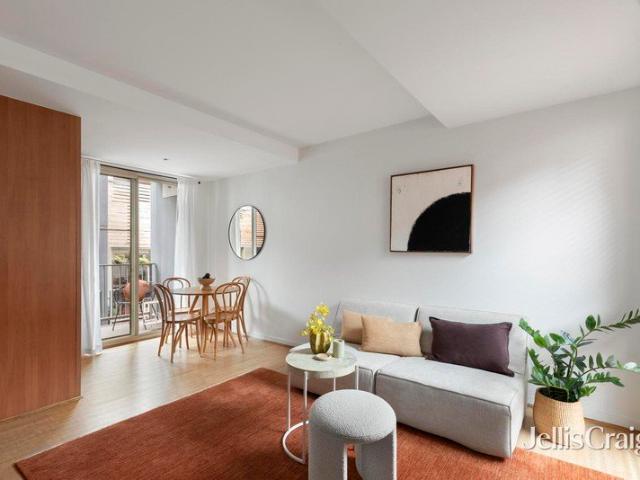 Style, space & a serene river precinct lifestyle