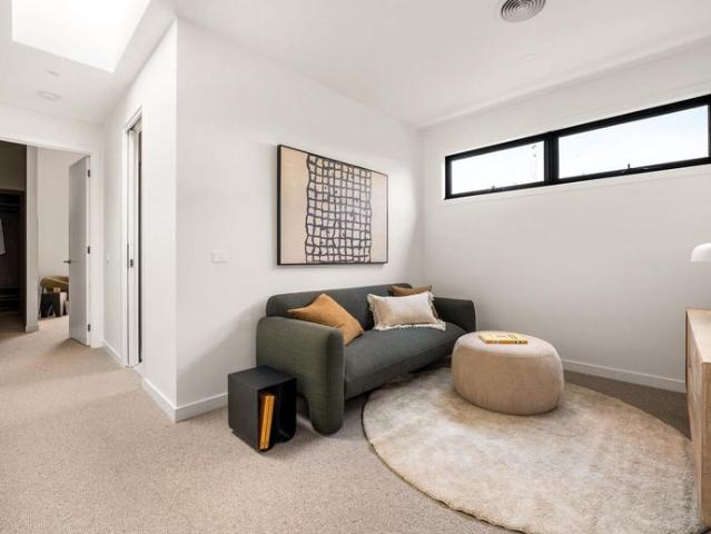Style, space and substance in Eaglemont Access on Sherwood Lane