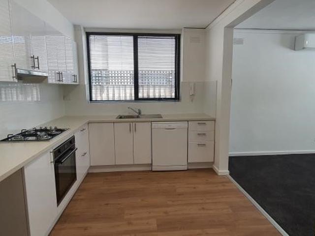 Stylis Ground Floor Apartment in the Heart of Elwood