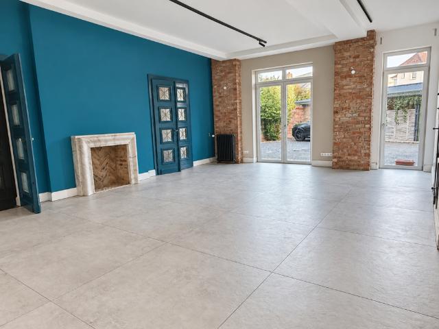 Stylisch luxuriöse, highend 4,5 Zimmer Wohnung