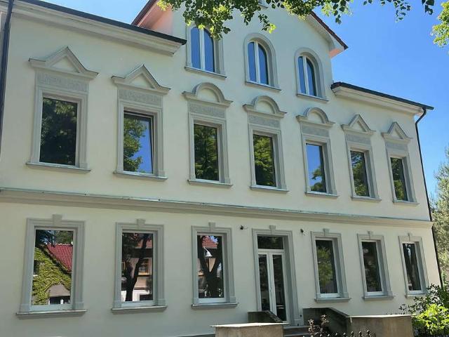 Stylisch moderne 2 Raum Wohnung mit Terrasse zu vermieten 88m²