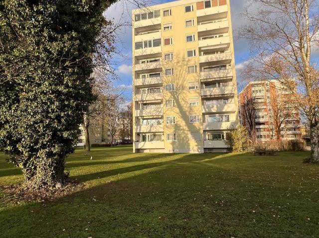 Stylisch, saniert & mit Fernblick Moderne 2 Zimmer Wohnung in Top Lage