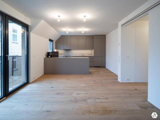 moderne 3 Zimmer Wohnung mit Terrasse beim Brunnenmarkt