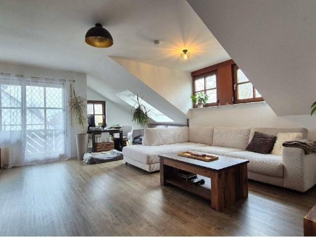 Stylische 5 Zimmer Wohnung mit Balkon in Heilbronn Sontheim