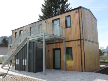 Stylische Miniwohnung mit Terrasse | Juli–Sept | Nähe Rhein, Bodensee & Berge