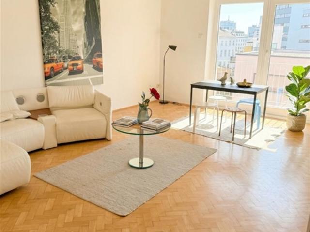 Stylische Wohnung im Trendviertel Lend – 2 Balkone