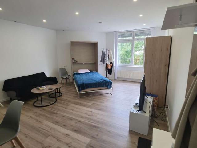 Stylische Wohnung in Endersbach möbliert! mit Stellplatz!