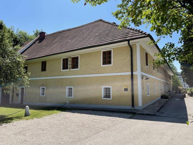 Stylische WOHNUNG in Linzer Gutshof