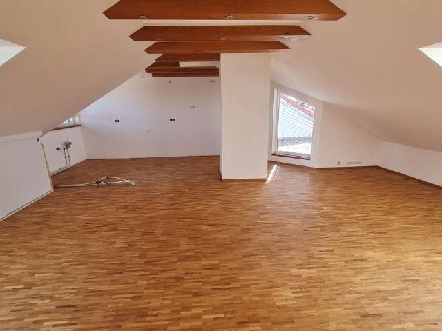 Stylische Westloggia Wohnung in Stadeln, Fürth