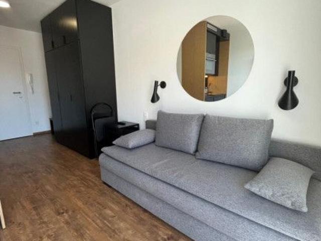 Stylisches All Inclusive Apartment mit Balkon im Zentrum von Brunn am Gebirge ideal für Singles & Studenten!