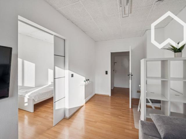 Stylisches 1,5 Zimmer Apartment mit sonnigem Balkon in der Südweststadt, Karlsruhe Amsterdam Apartments for Rent