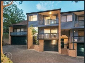 Stylish Multi Level Townhouse in the Heart of Paddington