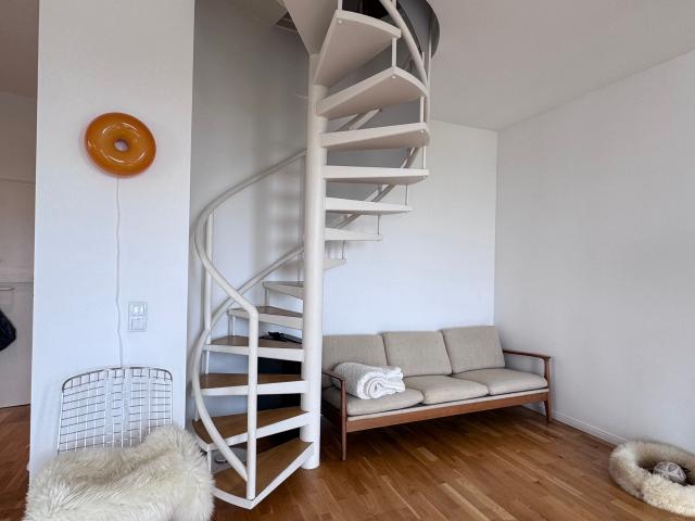 Stylish Maisonette Apartment at Olivaer Platz – Furnished Short Term Rental