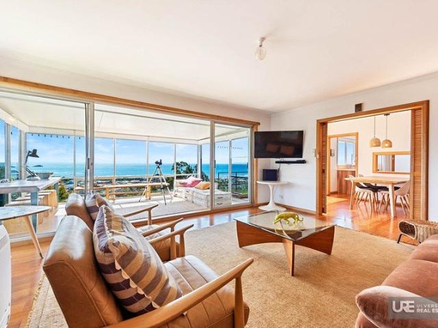 Stylish Mid Century with Spectacular Views