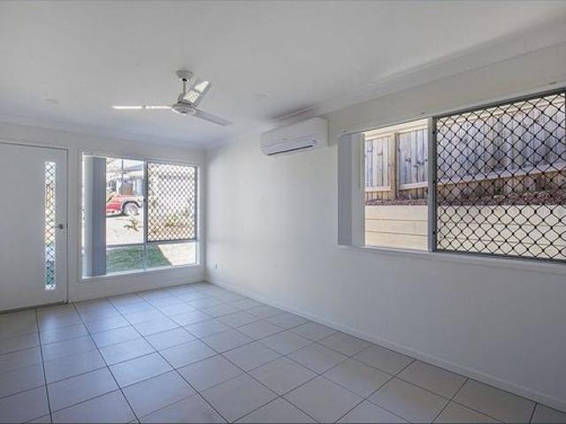 STYLISH MODERN 4 BEDROOM HOME CLOSE TO SCHOOLS AND AMENITIES
