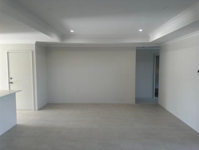 Stylish & Modern 4x2 Family Home