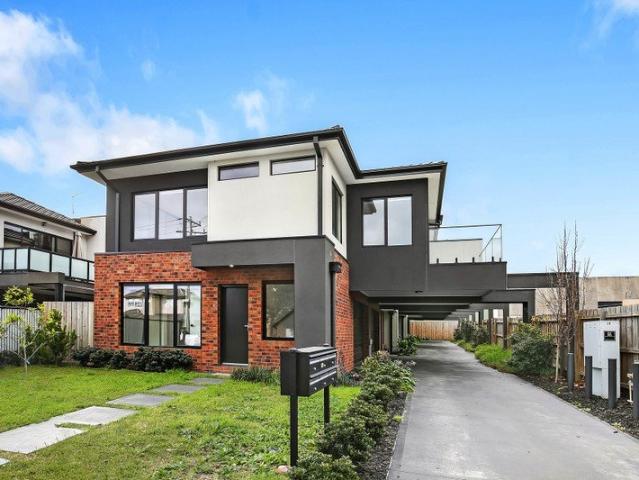 Stylish & Modern 2 Bedroom Townhouse Living