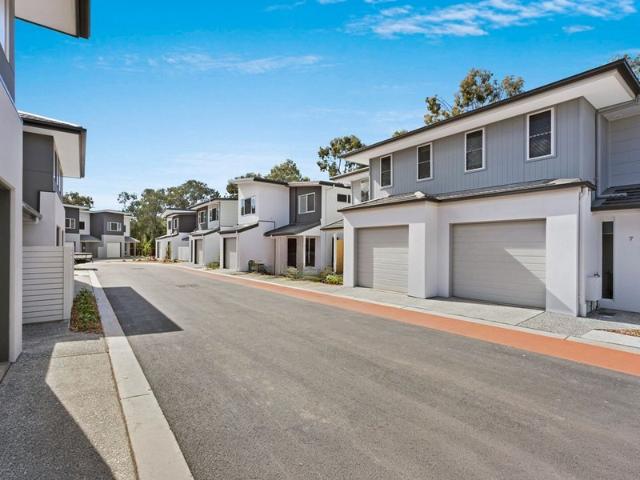 | 3 BEDROOM | 2 BATH | TAIGUM TOWNHOUSE