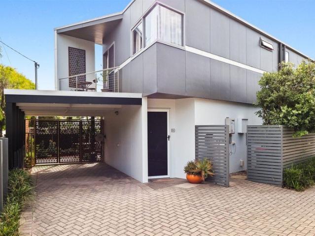 Stylish Modern Townhouse in Prime Central Location