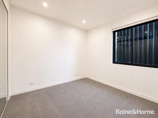 Stylish Modern Apartment in Kingsford