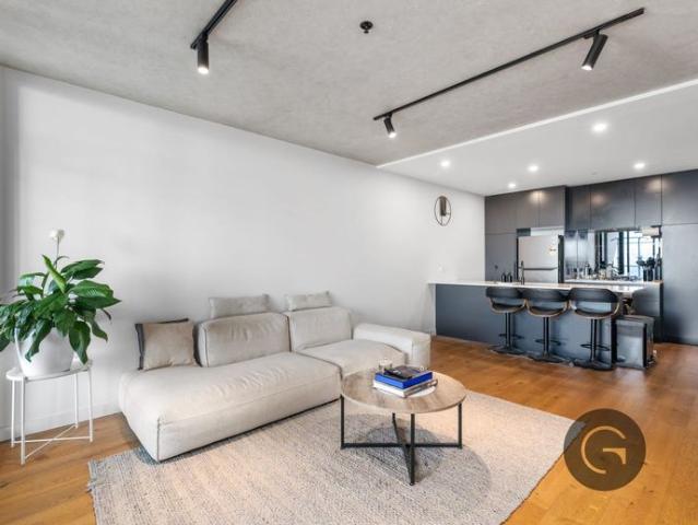 Stylish & Modern Apartment In The Heart Of Footscray